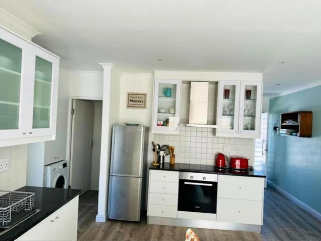 Unit 17 , 72 On Arnold Street Two Bedroom Flat Cape Town