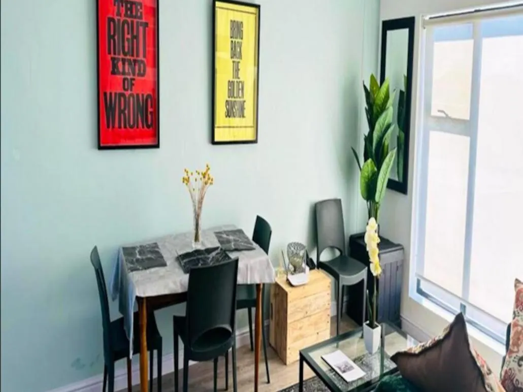 Unit 17 , 72 On Arnold Street Two Bedroom Flat Cape Town Apartment