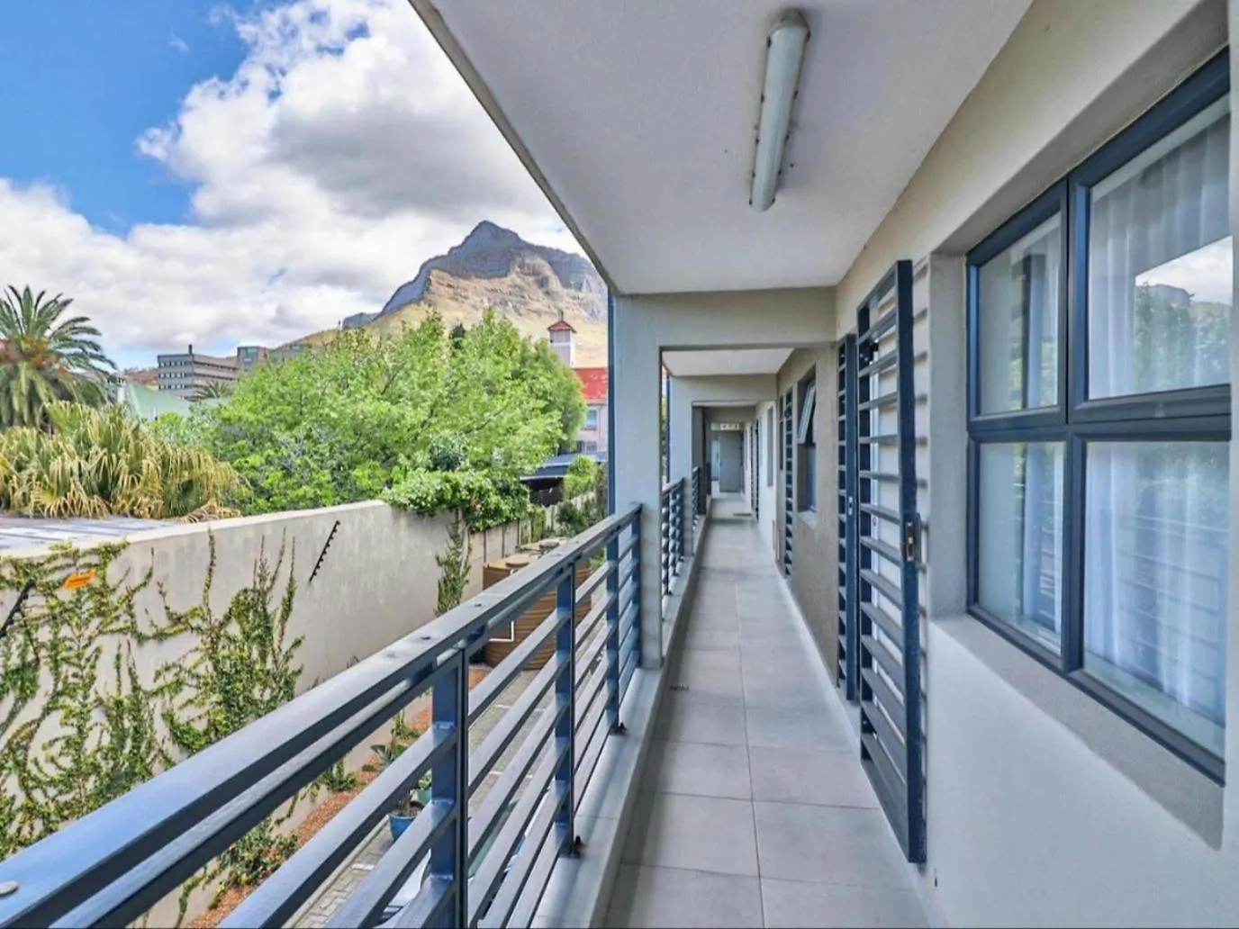 Apartment Unit 17 , 72 On Arnold Street Two Bedroom Flat Cape Town