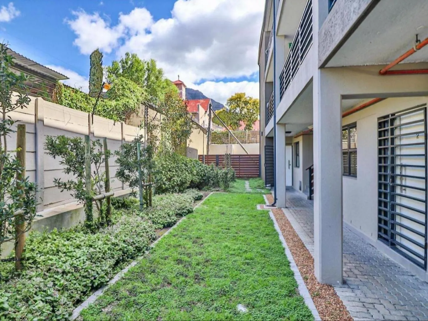 Unit 17 , 72 On Arnold Street Two Bedroom Flat Cape Town Apartment