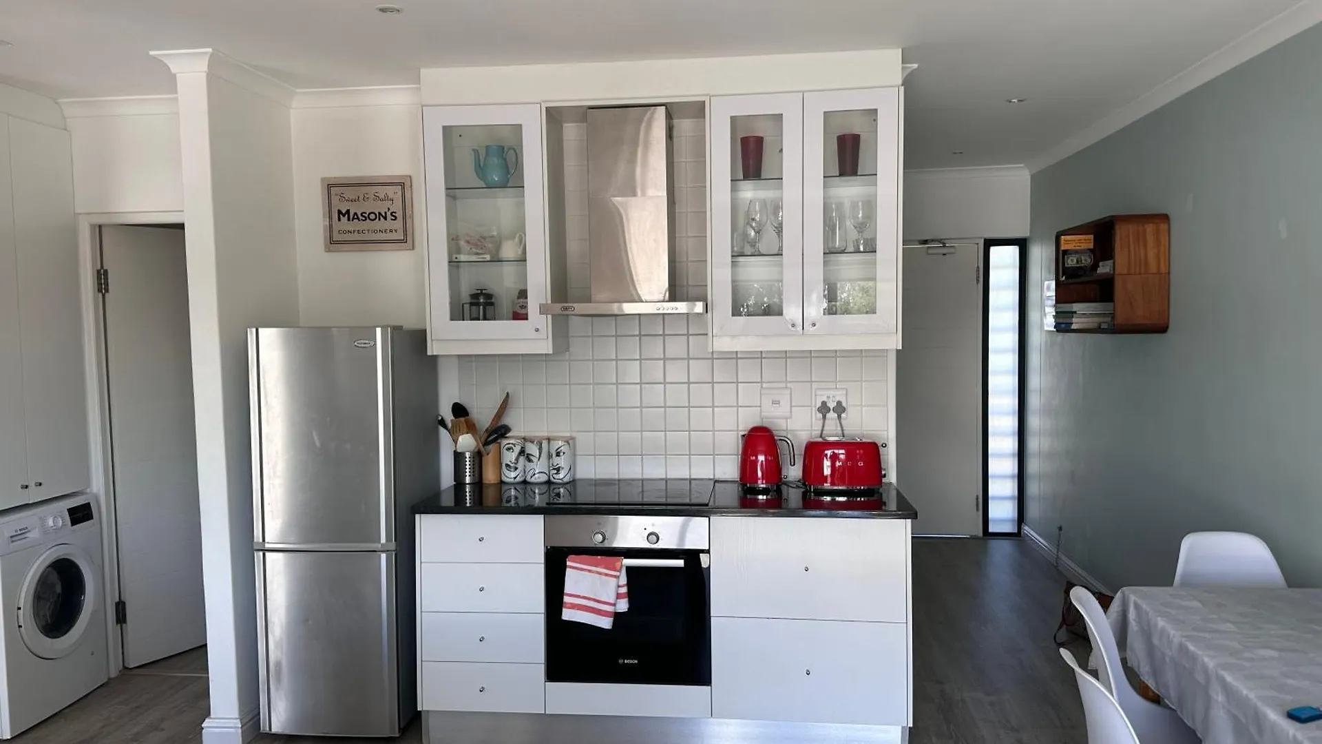 Apartment Unit 17 , 72 On Arnold Street Two Bedroom Flat Cape Town