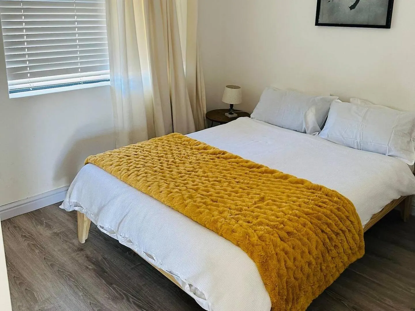 Unit 17 , 72 On Arnold Street Two Bedroom Flat Cape Town South Africa